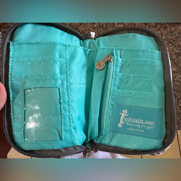 Initials In tech wallet - Picture 2 of 2